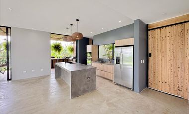 Casa campestre en condominio para la venta en Cerritos, Pereira!!!