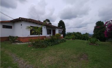 Casa amoblada en Arriendo en El Carmen de Viboral