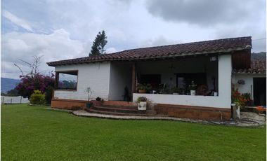 Casa amoblada en Arriendo en El Carmen de Viboral