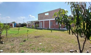 Casa campestre en venta permuta en parcelación Santa Elena El Cerrito