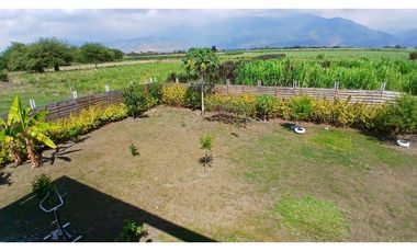 Casa campestre en venta permuta en parcelación Santa Elena El Cerrito