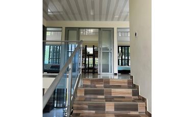 Casa campestre en venta a 5 minutos del parque de Acacías