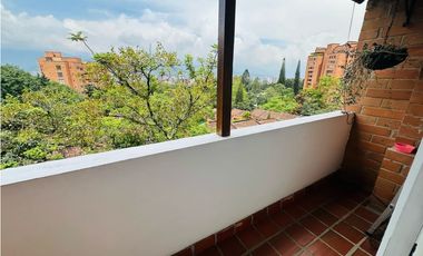 VENDO HERMOSA CASA POBLADO - SECTOR CAMPESTRE
