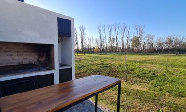 VENTA CASA A ESTRENAR. HARAS EL MALACATE