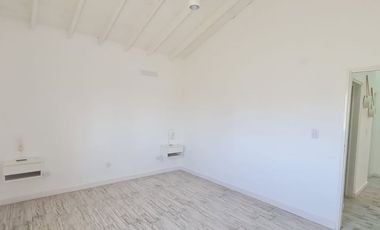VENTA CASA A ESTRENAR. HARAS EL MALACATE