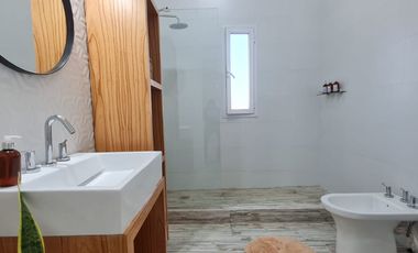 VENTA CASA A ESTRENAR. HARAS EL MALACATE