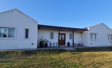 VENTA CASA A ESTRENAR. HARAS EL MALACATE