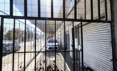 Local Comercial en Venta en Mariano La Torre 205