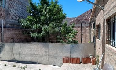VENDE CASA CON UNA HABITACION,  PLOTTIER