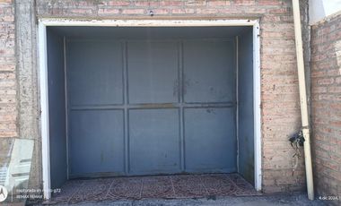 VENDE CASA CON UNA HABITACION,  PLOTTIER