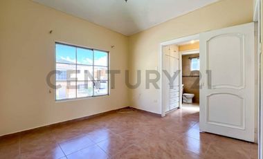 En Venta casa de 3 dormitorios San Antonio conjunto Laguna Azul