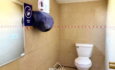 Casa en Arriendo en Casa Comercial para Oficina en Suecia con Lota, Providencia