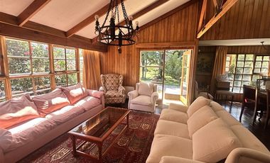 Casa en Venta en Camino Troncal / Los Cardos / Jardín botánico