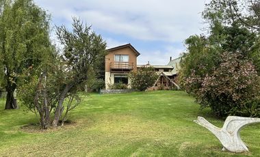Casa en Venta en Camino Troncal / Los Cardos / Jardín botánico