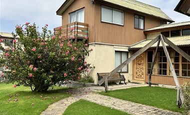 Casa en Venta en Camino Troncal / Los Cardos / Jardín botánico