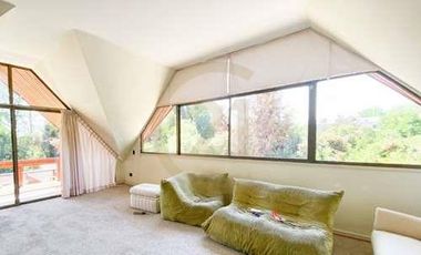 ARRIENDO AMPLIA CASA EN LOS DOMINICOS