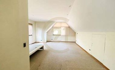 ARRIENDO AMPLIA CASA EN LOS DOMINICOS