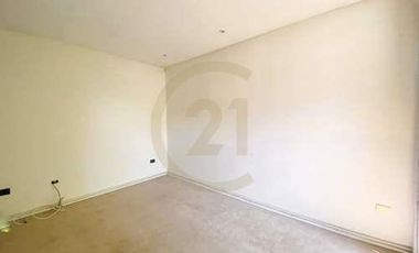 ARRIENDO AMPLIA CASA EN LOS DOMINICOS