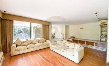 ARRIENDO AMPLIA CASA EN LOS DOMINICOS