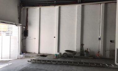 SE RENTA BODEGA CON OFICINAS