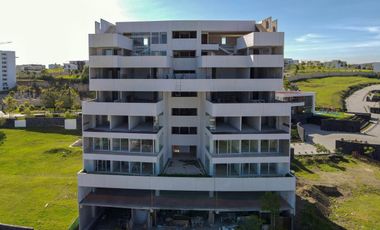 VENDO PENTHOUSE EN TORRE VEDANA LOMAS  DE ANGELÓPO ll