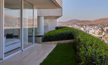 VENDO PENTHOUSE EN TORRE VEDANA LOMAS  DE ANGELÓPO ll