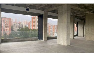 Alquiler de oficina para estrenar en milla de oro Poblado 8373760