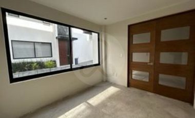 Casa en condominio en venta en Lomas de Tecamachalco