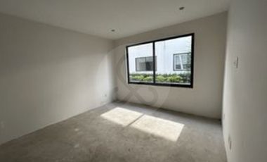 Casa en condominio en venta en Lomas de Tecamachalco