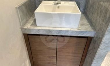 Casa en condominio en venta en Lomas de Tecamachalco