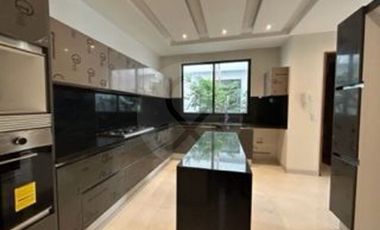 Casa en condominio en venta en Lomas de Tecamachalco