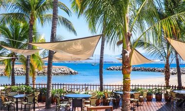 VILLA  DE LUJO EN VENTA PEGADA A LA PLAYA, KOVAY GARDENS