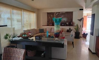 VILLA  DE LUJO EN VENTA PEGADA A LA PLAYA, KOVAY GARDENS