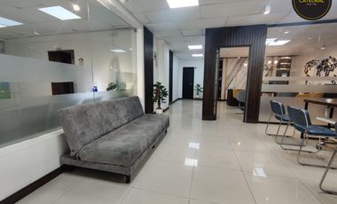 Local de venta en 10 de Agosto – código:21627