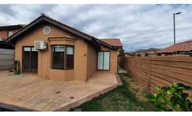 Venta Casa en Condominio Alto San Esteban, 3D 2B, piscina.