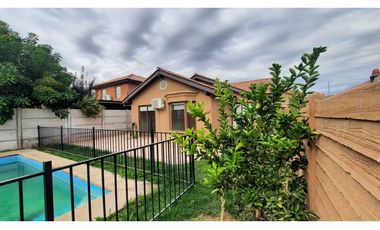 Venta Casa en Condominio Alto San Esteban, 3D 2B, piscina.