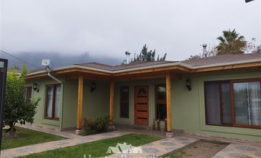 Casa en Venta en pedro lo miranda, porton negro de lata vereda oeste.