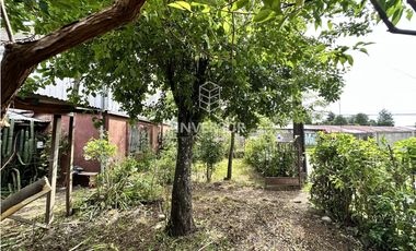 CASA DE ESQUINA DE 2 PISOS AV ARGENTINA VALDIVIA SOLO VTA CONTADO