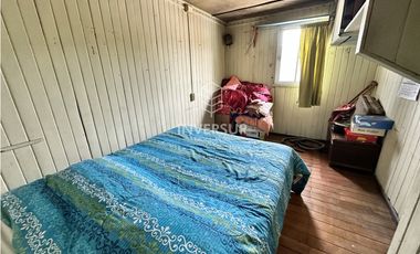 CASA DE ESQUINA DE 2 PISOS AV ARGENTINA VALDIVIA SOLO VTA CONTADO
