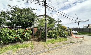 CASA DE ESQUINA DE 2 PISOS AV ARGENTINA VALDIVIA SOLO VTA CONTADO