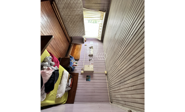 CASA DE ESQUINA DE 2 PISOS AV ARGENTINA VALDIVIA SOLO VTA CONTADO