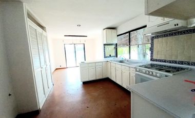 VENTA DE CASA EN CONDOMINIO - HACIENDA SAN PEDRO -VILLAS DEL MESON JURIQUILLA