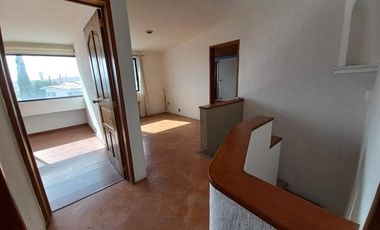 VENTA DE CASA EN CONDOMINIO - HACIENDA SAN PEDRO -VILLAS DEL MESON JURIQUILLA
