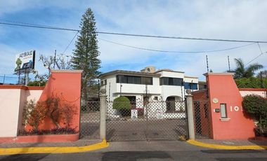 VENTA DE CASA EN CONDOMINIO - HACIENDA SAN PEDRO -VILLAS DEL MESON JURIQUILLA