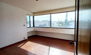 VENTA DE CASA EN CONDOMINIO - HACIENDA SAN PEDRO -VILLAS DEL MESON JURIQUILLA