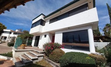 VENTA DE CASA EN CONDOMINIO - HACIENDA SAN PEDRO -VILLAS DEL MESON JURIQUILLA