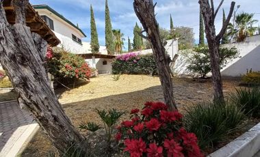 VENTA DE CASA EN CONDOMINIO - HACIENDA SAN PEDRO -VILLAS DEL MESON JURIQUILLA