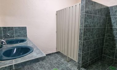 Bodega en Renta en Tabaquillo con Av Ferrocarril Central Victoria GIS 24-2900