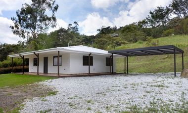 🏡 CASA CAMPESTRE EN ARRIENDO UBICADA EN RIONEGRO SECTOR SAJONIA