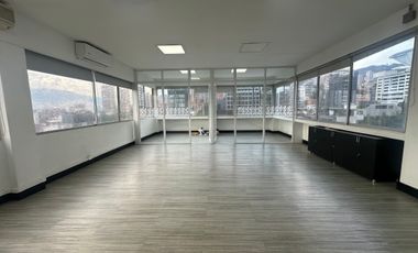 🏡 OFICINA EN ARRIENDO UBICADA EN EL POBLADO SECTOR PARQUE LLERAS